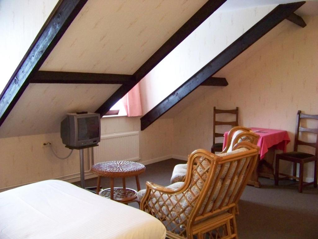 Auberge Le Vieux Moulin Bouillon Δωμάτιο φωτογραφία