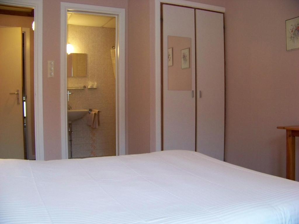 Auberge Le Vieux Moulin Bouillon Δωμάτιο φωτογραφία